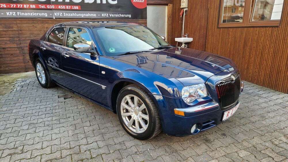 Chrysler 300C 99.500 km 7.980 &euro; Berlin 10627
