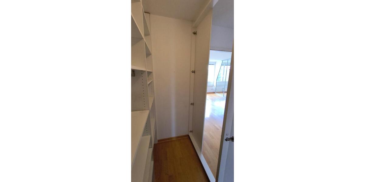 Dachgeschoßwohnung Berlin Steglitz-Zehlendorf - 2 Zimmer, 90 m&sup2;, 1.311&euro; | Angebot:26431019