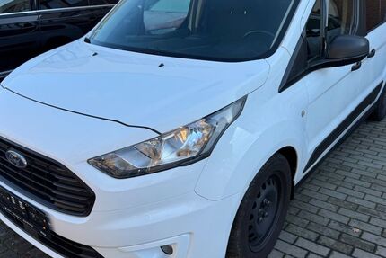 Ford Tourneo Connect 125.000 km 15.888 &euro; Berlin 13599