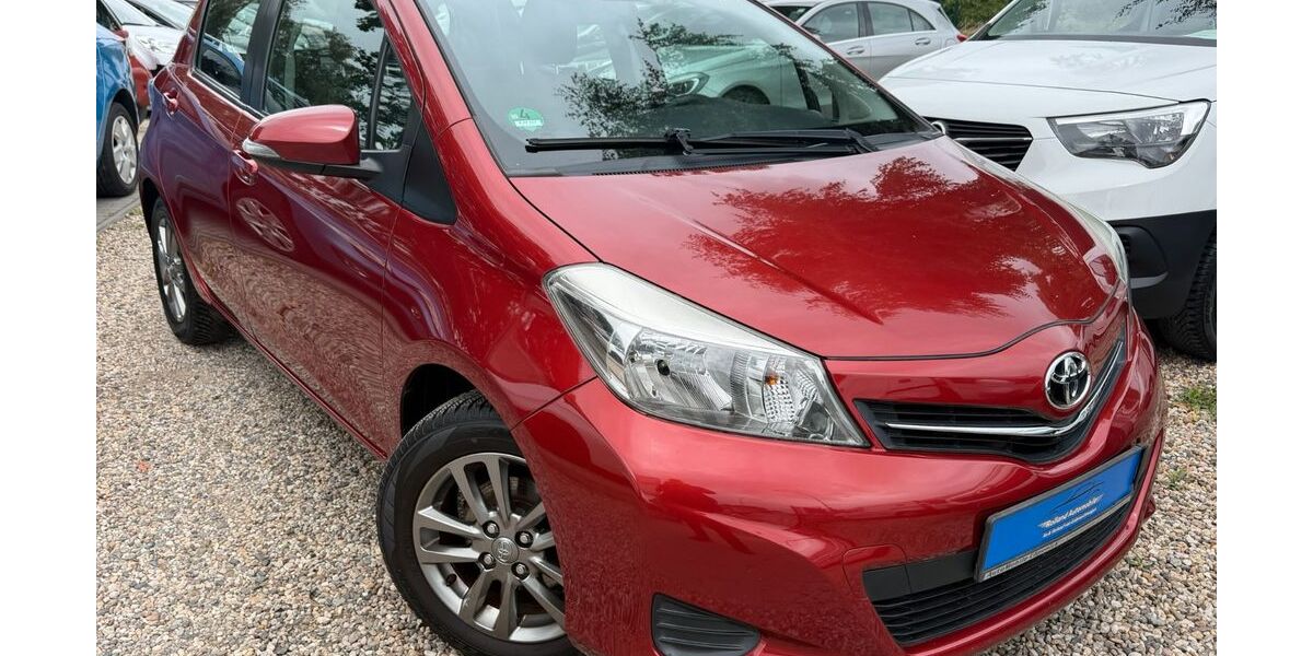 Toyota Yaris 81.868 km 8.490 &euro; Berlin 13089