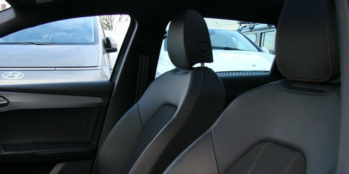 Cupra Leon ST eTSi ACC Panorama Vision Plus LED Beats 5.999 km 27.980 &euro; Falkensee 14612