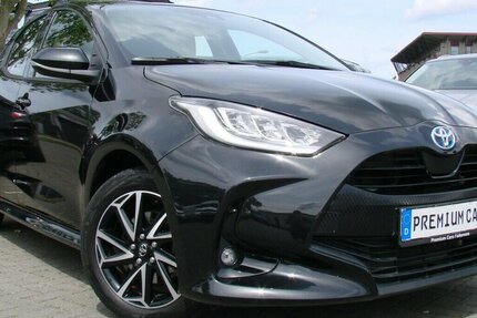 Toyota Yaris 1.5 Hybrid Team Deutschland LED ACC Kamera 19.989 km 19.980 &euro; Falkensee 14612
