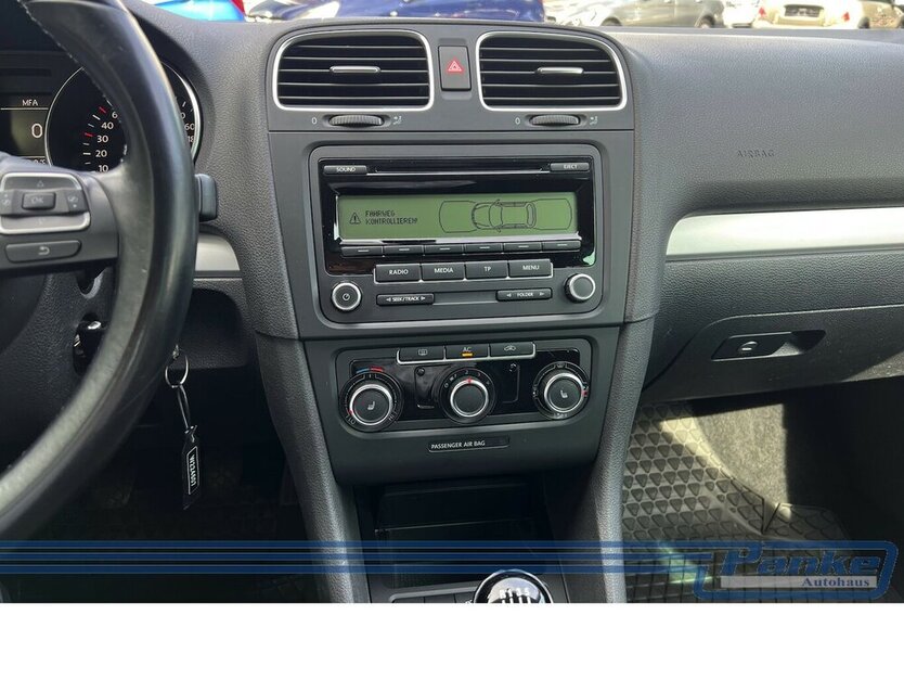 VW Golf VI Team Lim*SHZ*Klima*PDC*Tempo* 206.982 km 4.990 € Berlin 13187