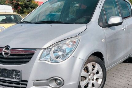 Opel Agila 126.000 km 2.222 € Potsdam 14487