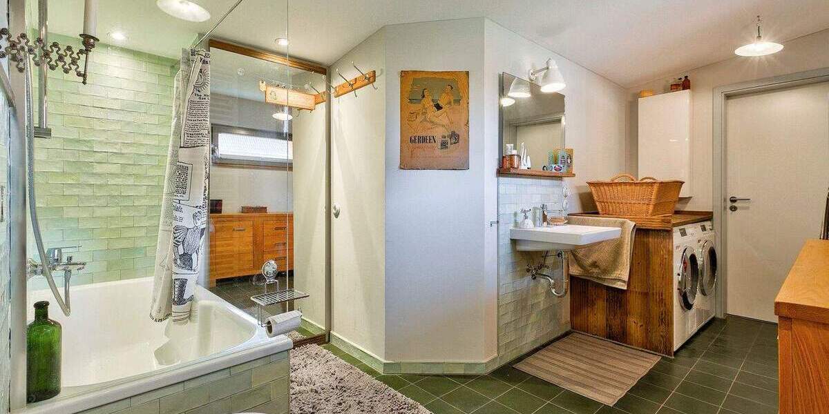 Bauernhaus, Landhaus Berlin / Frohnau Frohnau - 6 Zimmer, 245 m&sup2;, 649.000&euro; | Angebot:25739891