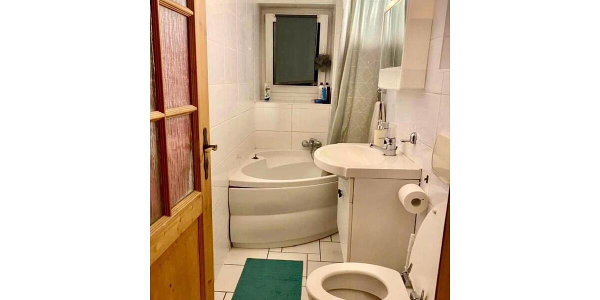 Etagenwohnung Berlin Marzahn-Hellersdorf - 4 Zimmer, 15 m&sup2;, 350&euro; | Angebot:24728511