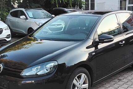 VW Golf 155.300 km 5.900 &euro; Berlin 13409