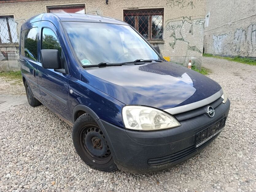 Opel Combo 271.000 km 1.450 € Berlin 10245