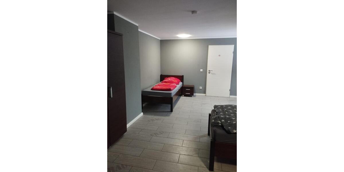 Einfamilienhaus Velten - 10 Zimmer, 500 m&sup2;, 5.000&euro; | Angebot:26361902