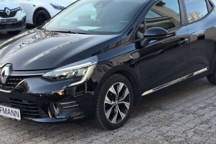 Renault Clio 25.300 km 15.890 &euro; Berlin 13581