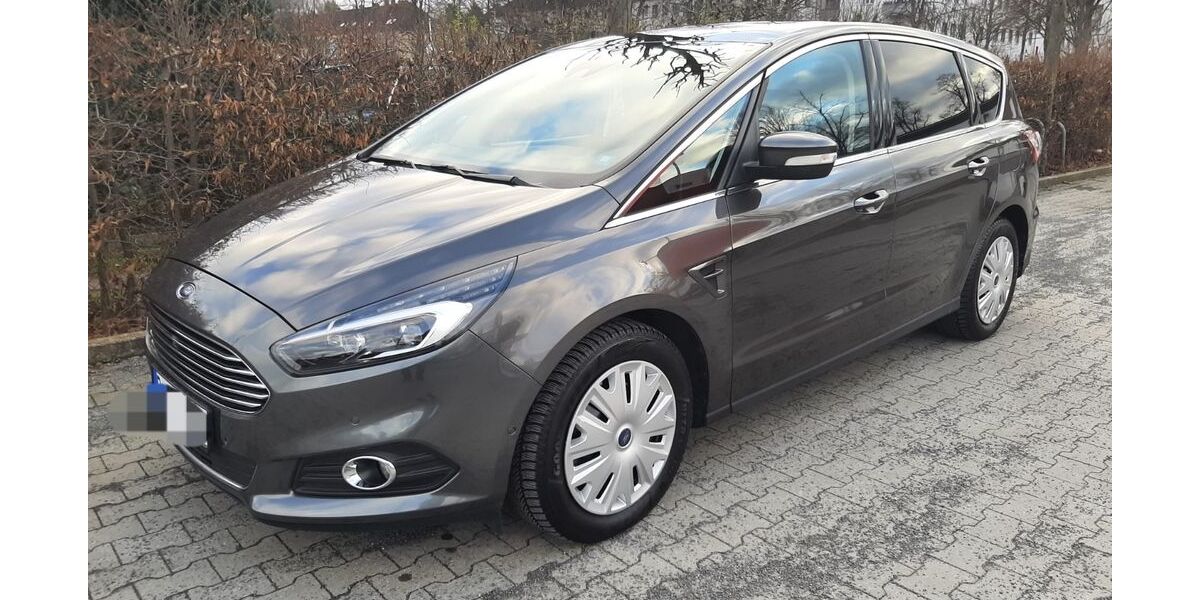 Ford S-Max 160.000 km 10.900 &euro; Berlin 13407