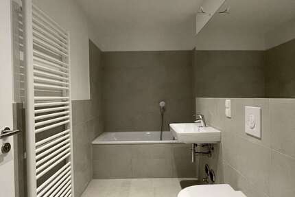 Wohnung zum Mieten in Berlin 1.250 € 68.91 m² 2 zimmer