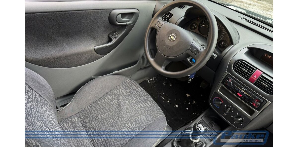 Opel Corsa Basis*Pano*2-E-Fen*Radio*USB*Export* 138.374 km 1.990 &euro; Berlin 13187
