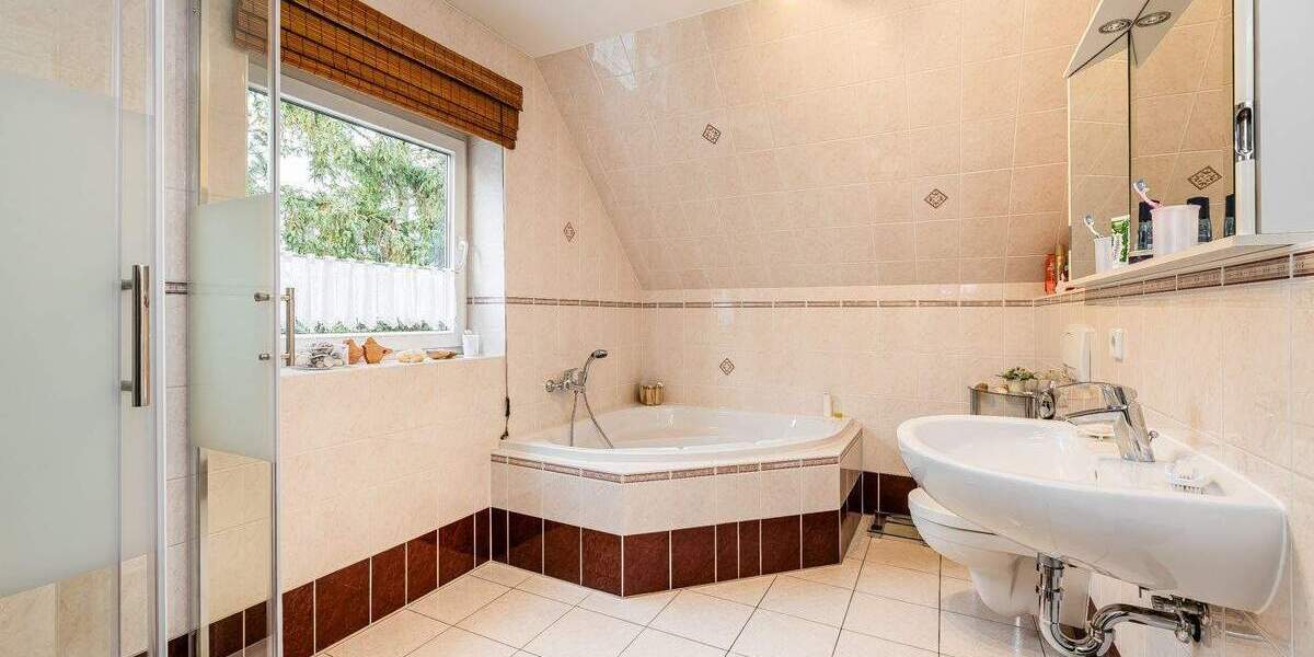 Einfamilienhaus Berlin Karow - 4 Zimmer, 108 m&sup2;, 565.000&euro; | Angebot:24038017