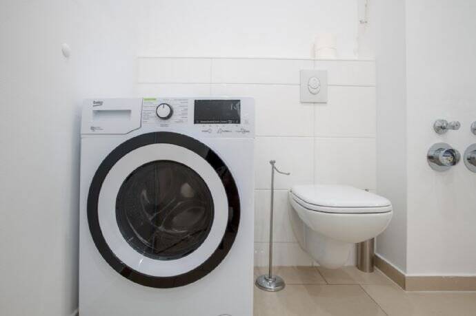 Etagenwohnung Berlin Schöneberg - 5 Zimmer, 140 m&sup2;, 2.280&euro; | Angebot:26196253