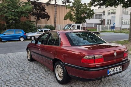 Opel Omega 113.000 km 2.500 &euro; berlin 10559