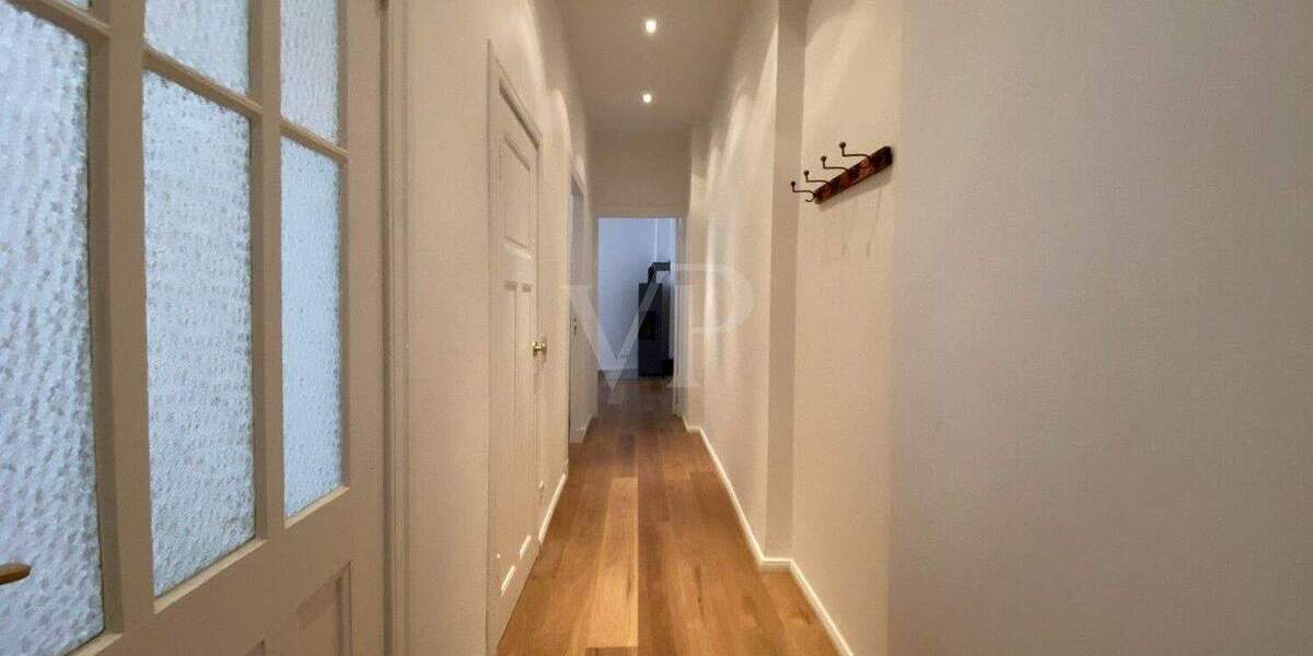 Etagenwohnung Berlin Charlottenburg - 2 Zimmer, 65 m&sup2;, 1.200&euro; | Angebot:24820205