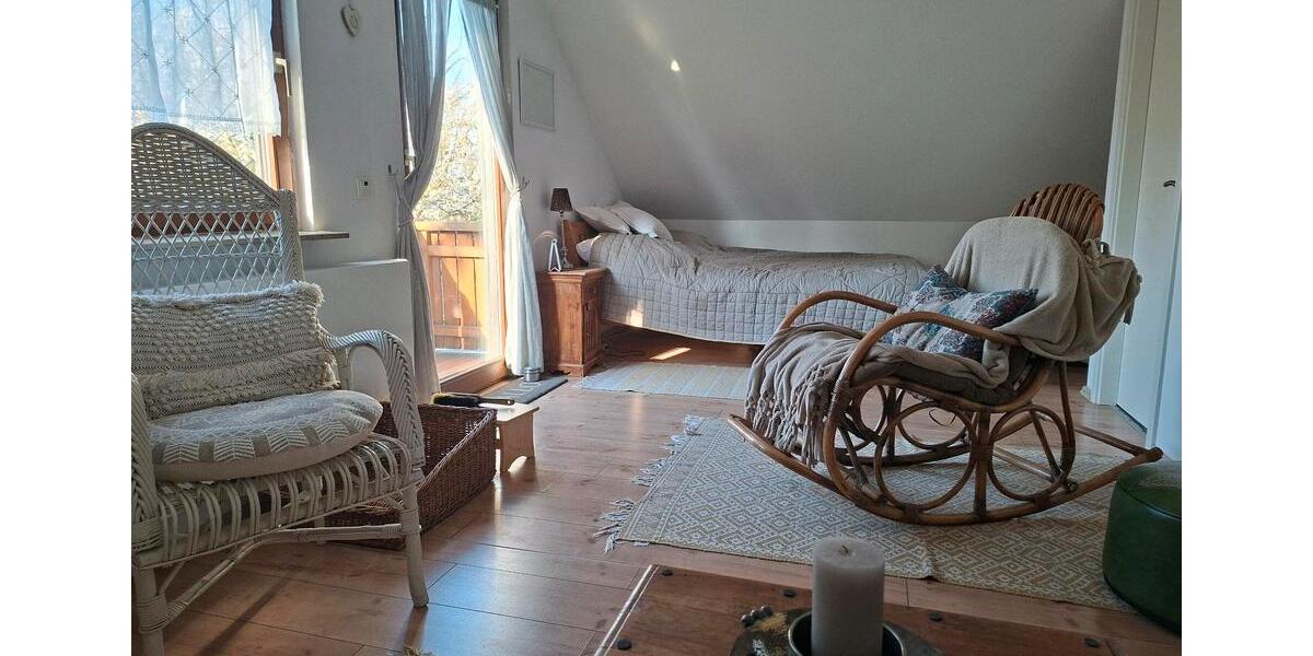 Dachgeschoßwohnung Falkensee - 1.5 Zimmer, 30 m&sup2;, 555&euro; | Angebot:26108360