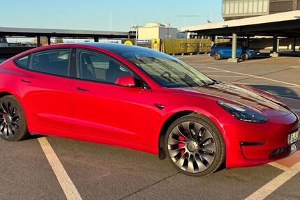 Tesla Model 3 140.000 km 30.000 &euro; Berlin 10243