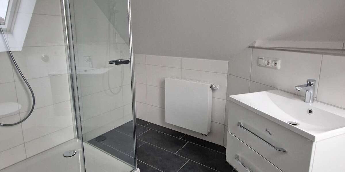 KERNSANIERTER WOHNTRAUM IM ZENTRUM VON WOLTERSDORF... 5 zimmer