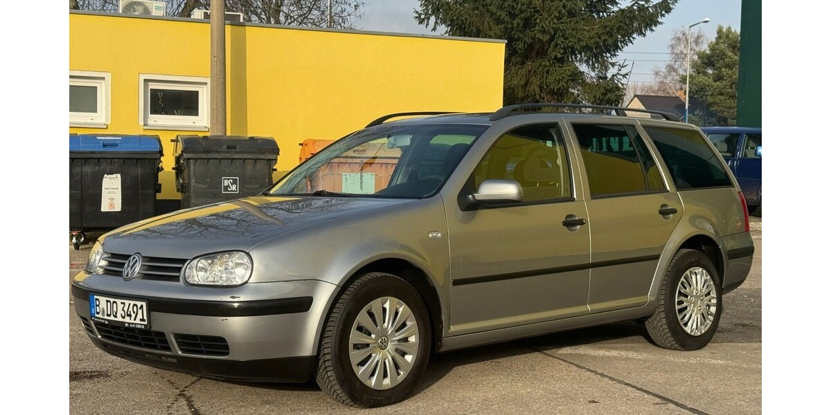 VW Golf V 216.541 km 2.990 &euro; Berlin 10178