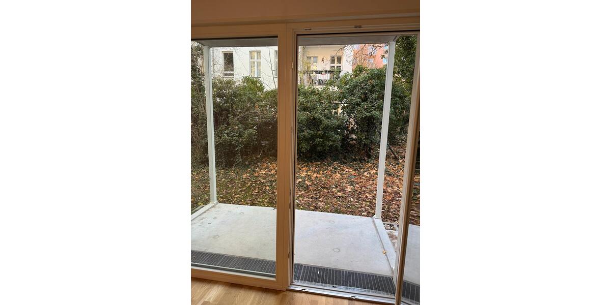 Erdgeschoßwohnung Berlin Charlottenburg-Wilmersdorf - 3 Zimmer, 74 m&sup2;, 1.900&euro; | Angebot:24879154