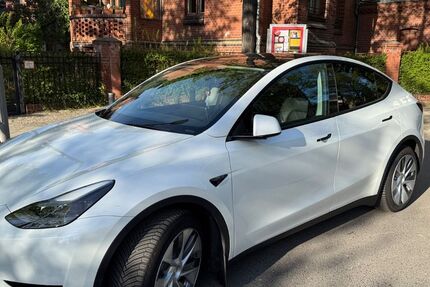 Tesla Model Y 16.000 km 29.155 &euro; Berlin 12159