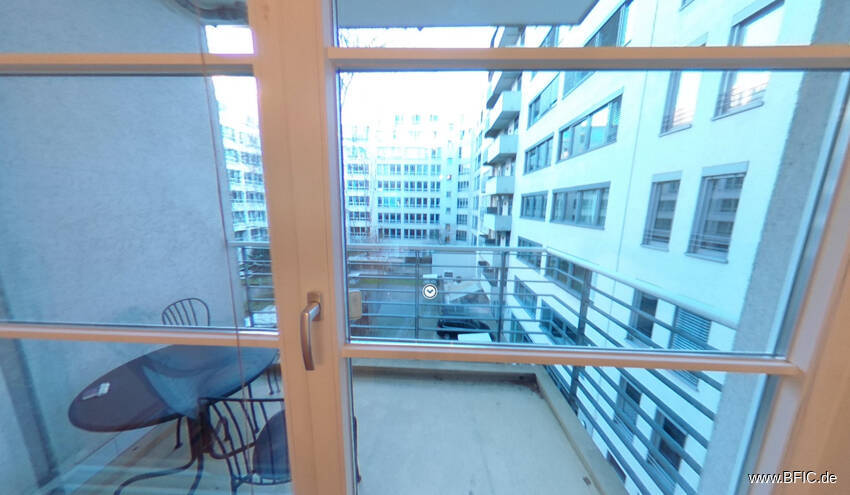 ab November - zeitlich befristet, hochwertig möbliert, hell, ruhig, Süd-Balkon: 2-Zi.-Neubau-Wohnung