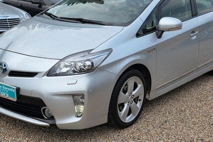 Toyota Prius 98.677 km 12.999 &euro; Berlin 13589