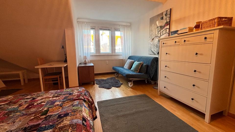 Dachgeschoßwohnung Berlin Reinickendorf - 2 Zimmer, 70 m&sup2;, 1.190&euro; | Angebot:24649774