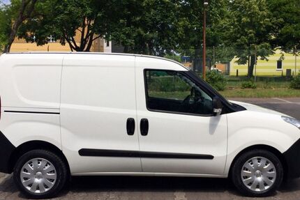 Opel Combo 133.000 km 8.925 &euro; Berlin 13597