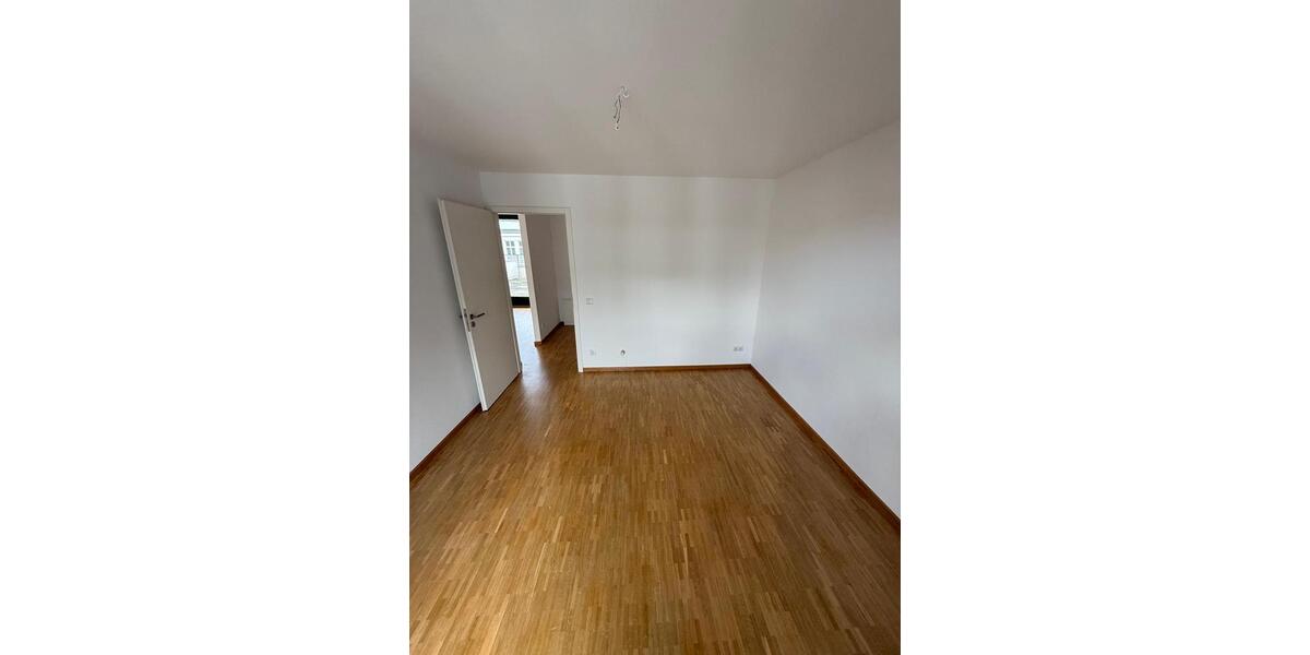Etagenwohnung Berlin Mitte - 2 Zimmer, 67 m&sup2;, 1.268&euro; | Angebot:26690099