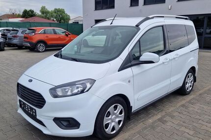 Ford Tourneo Courier 272.385 km 4.990 &euro; Brieselang 14656