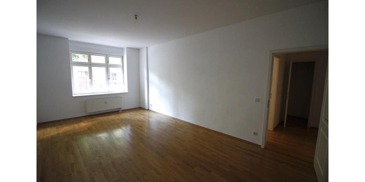 Erdgeschoßwohnung Berlin Friedrichshain-Kreuzberg - 2 Zimmer, 79 m&sup2;, 1.428&euro; | Angebot:26678132