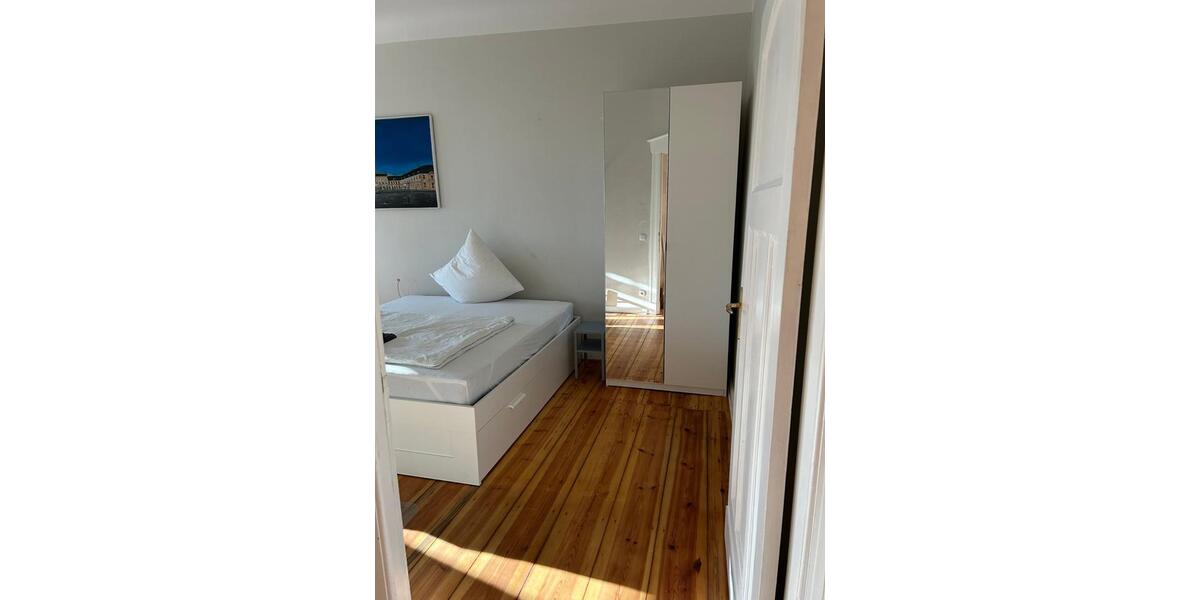 Etagenwohnung Berlin Spandau - 5 Zimmer, 140 m&sup2;, 2.500&euro; | Angebot:25943203