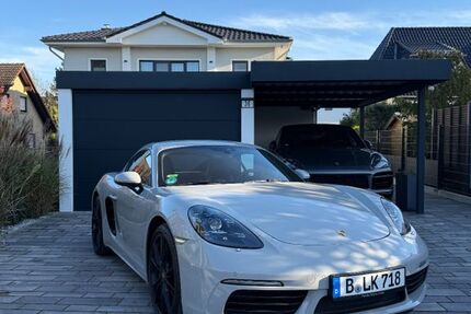 Porsche Cayman 124.629 km 47.999 € Berlin 14167