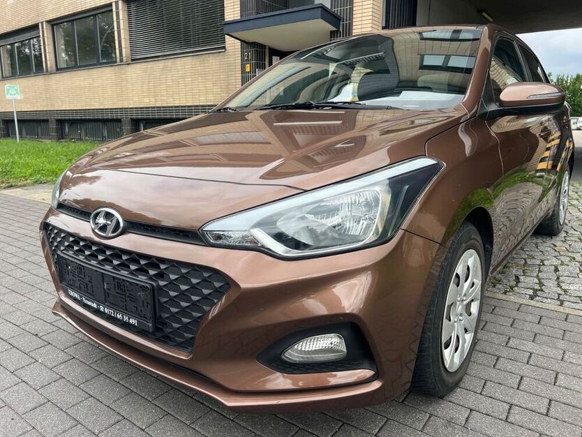 i20