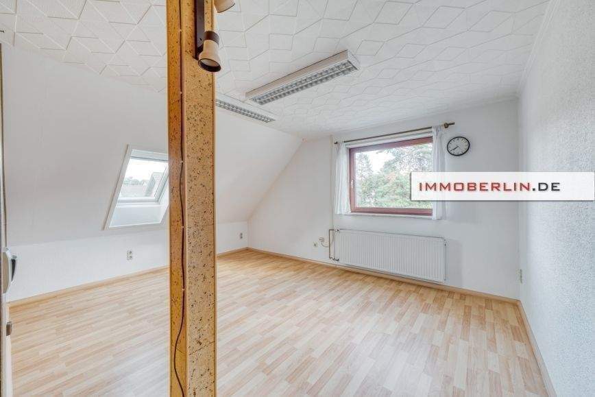 Einfamilienhaus Berlin Spandau - 6 Zimmer, 240 m&sup2;, 749.000&euro; | Angebot:26015001