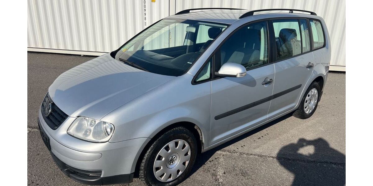 VW Touran 229.000 km 1.500 &euro; Berlin 12057