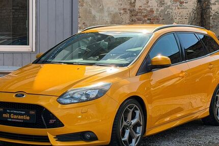 Ford Focus 166.268 km 8.990 &euro; Berlin 13088