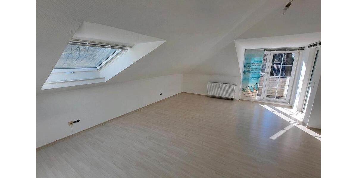 Dachgeschoßwohnung Glienicke/Nordbahn Nordbahn - 2 Zimmer, 90 m&sup2;, 1.600&euro; | Angebot:25841348