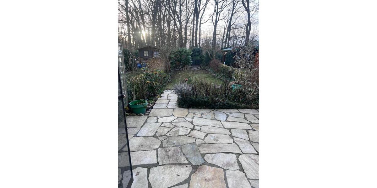 Charmantes Mittelhaus mit Garten in Berlin-Kladow 4 zimmer