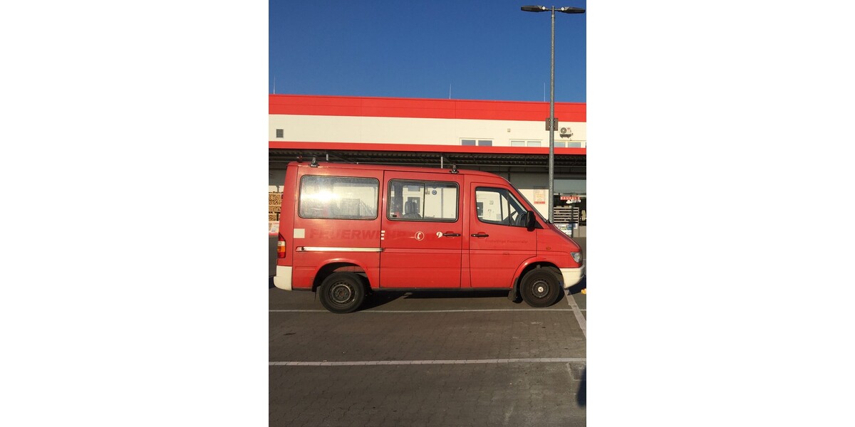 Mercedes-Benz Sprinter 178.000 km 8.300 &euro; Berlin 10178