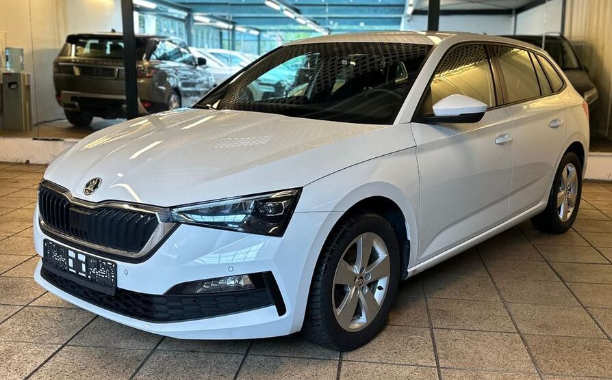 Skoda Scala 87.814 km 16.450 € Berlin 10829
