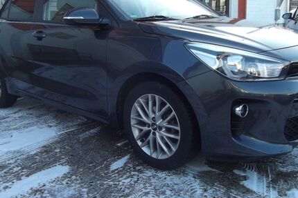 Kia Rio 44.300 km 10.499 &euro; Berlin 12277