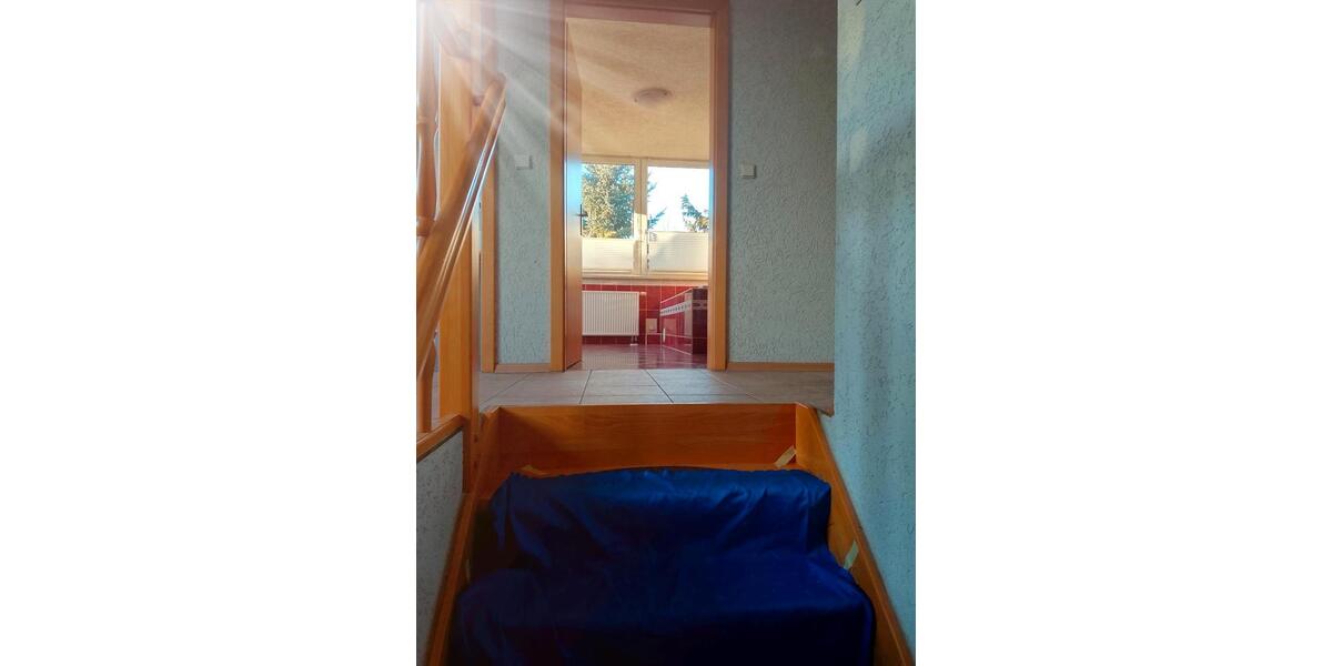 Etagenwohnung Ahrensfelde - 2 Zimmer, 140 m&sup2;, 1.500&euro; | Angebot:26398626