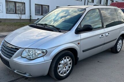 Chrysler Voyager 253.049 km 1.800 &euro; Berlin 12681