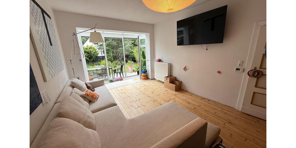 Einfamilienhaus Kleinmachnow - 6 Zimmer, 180 m&sup2;, 2.700&euro; | Angebot:24379408