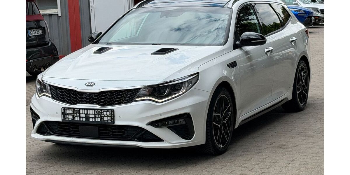Kia Optima 156.800 km 14.990 &euro; Schönefeld 12529
