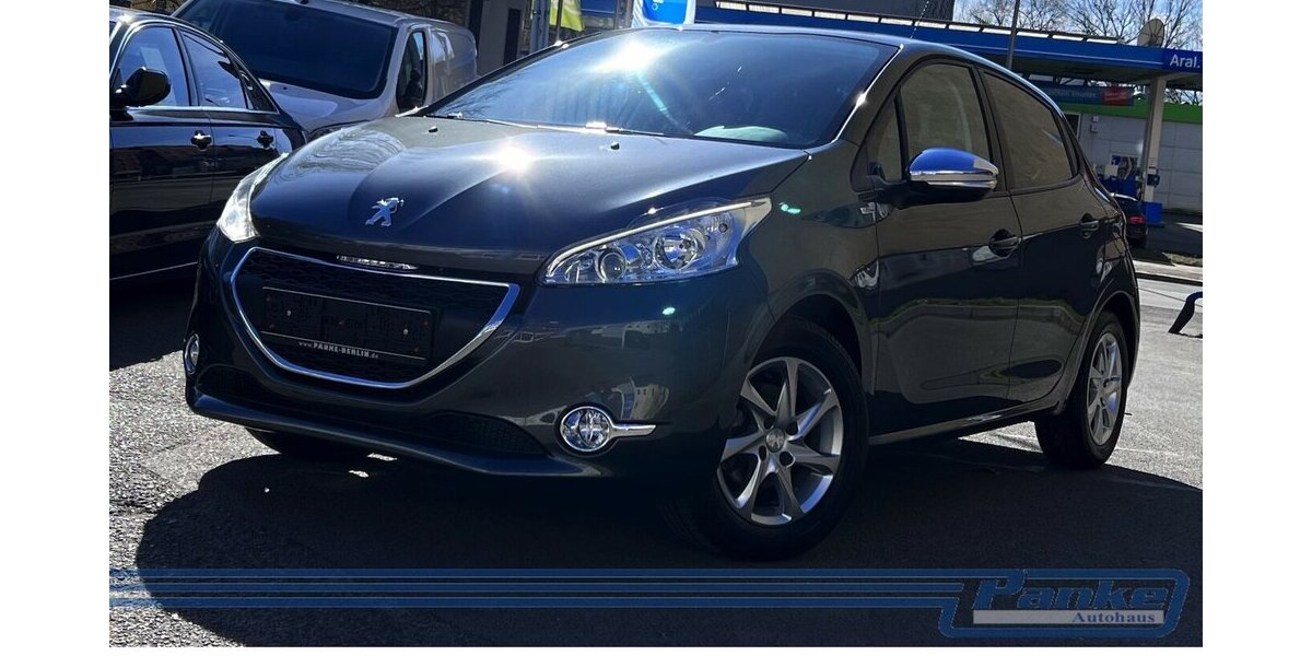 Peugeot 208 Style 1.2*SHZ*5trg*PDC*Klima*Blueto*Tempo* 73.611 km 7.980 € Berlin 13187